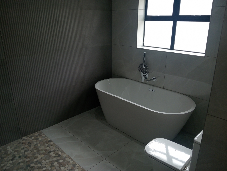 4 Bedroom Property for Sale in Fountains Estate Eastern Cape